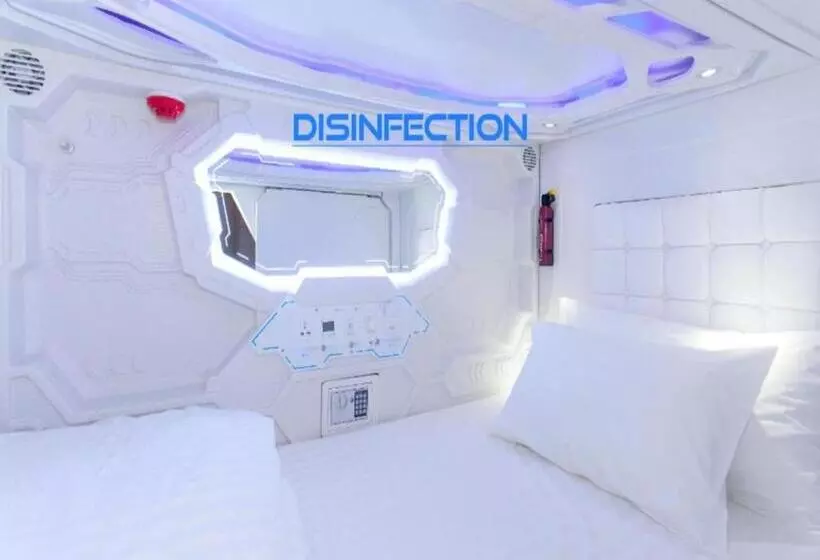 Retkeilymaja Avagard Capsule Hotel   Suvarnabhumi Airport