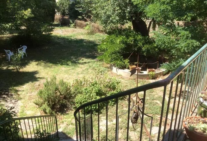 ベッドアンドブレックファースト Art Home Bnb