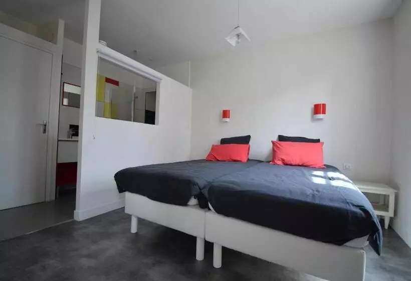 ベッドアンドブレックファースト Art Home Bnb