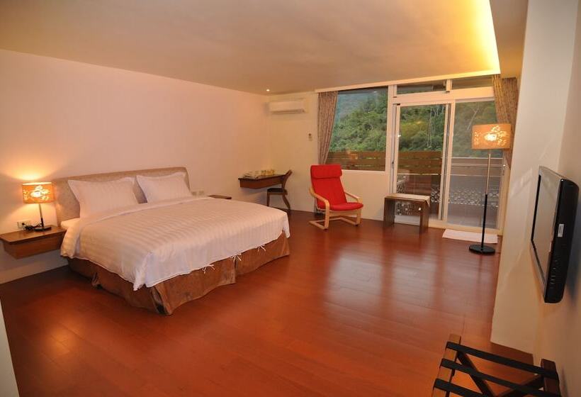 تختخواب و صبحانه Cheng Ping Hot Spring Inn