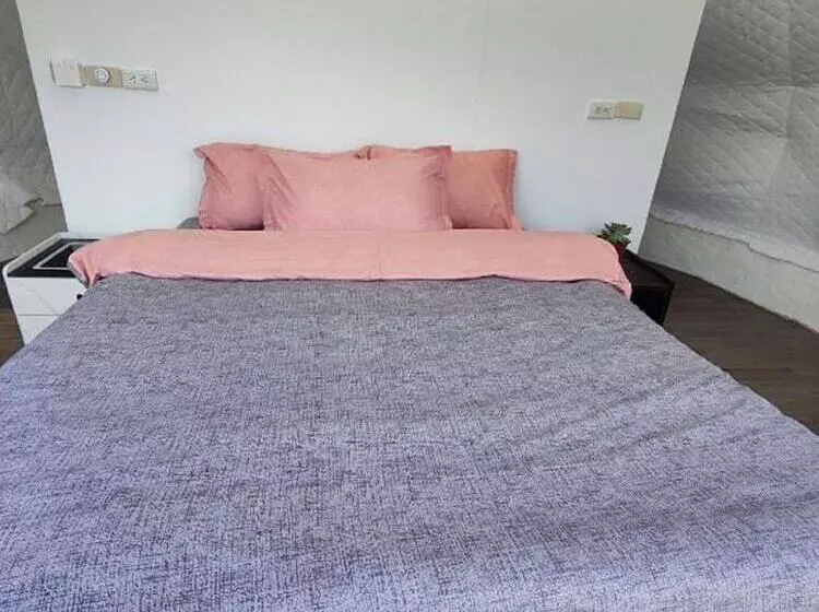 تختخواب و صبحانه Villa Relax