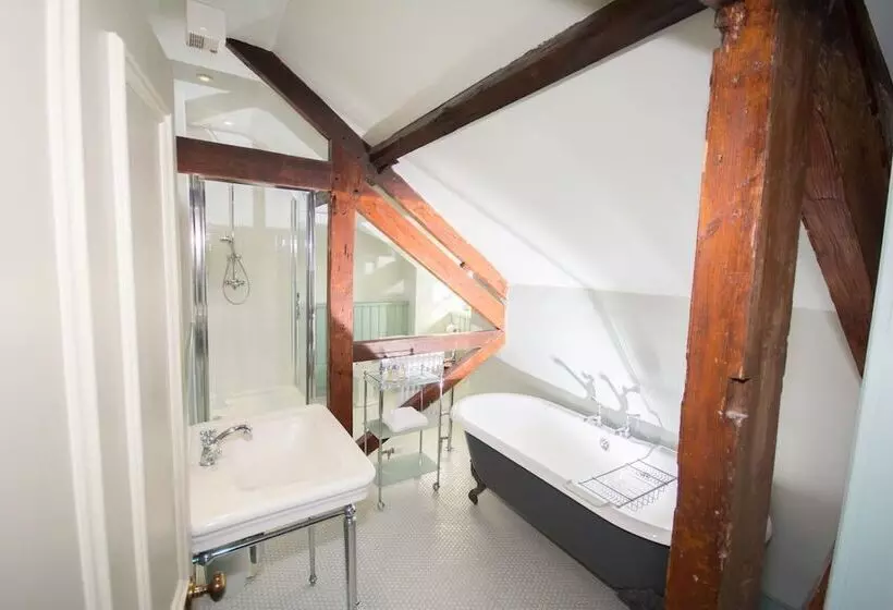 ホテル Collingwood Arms