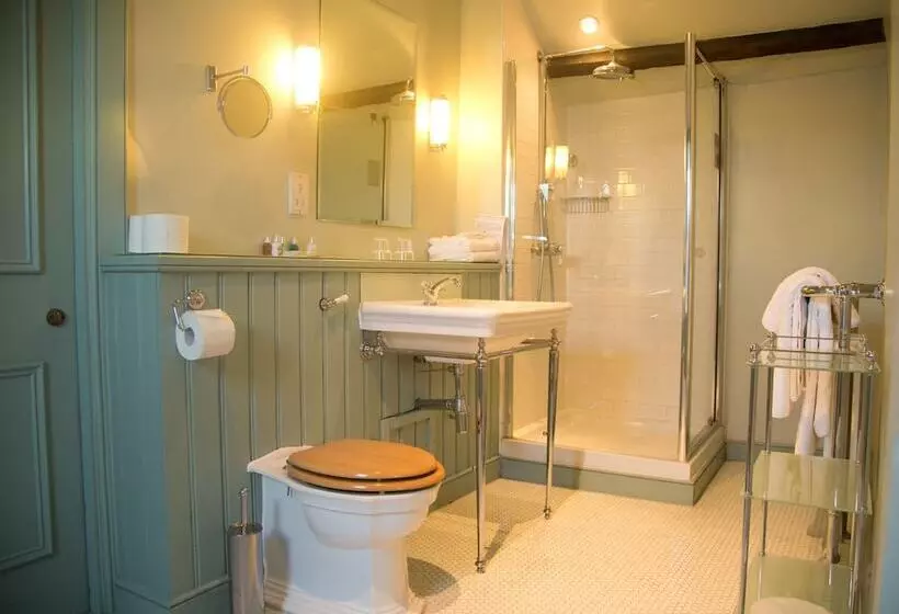 ホテル Collingwood Arms