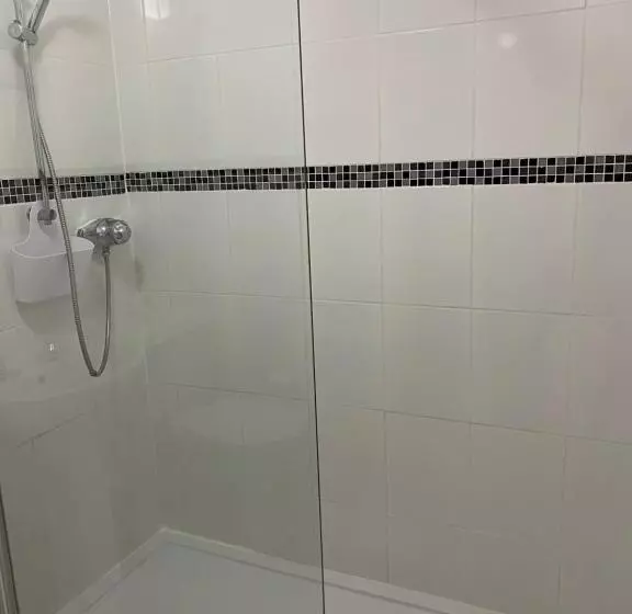 Hotelli Cottage Court