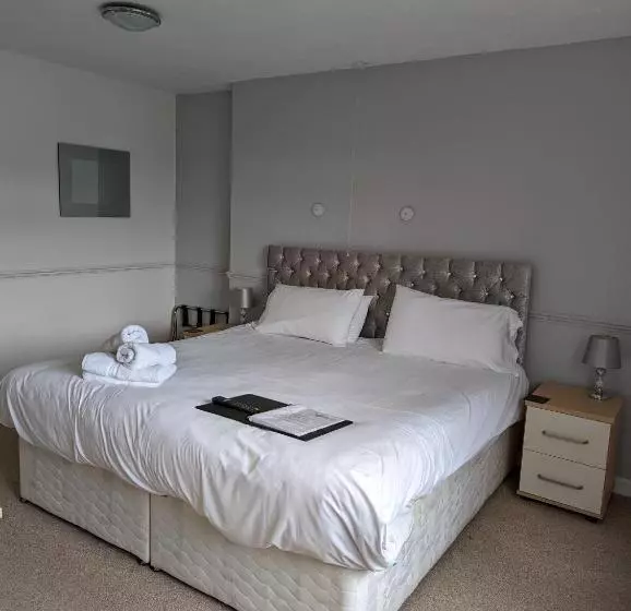 Hotelli Cottage Court