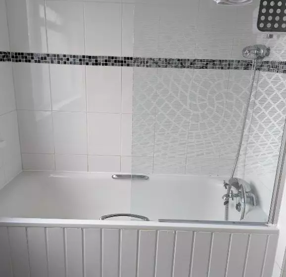 Hotelli Cottage Court