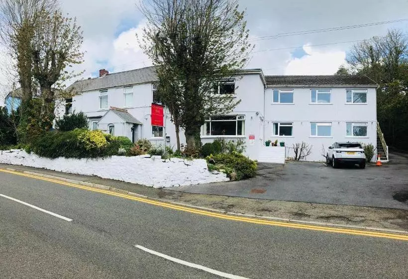 Hotelli Cottage Court