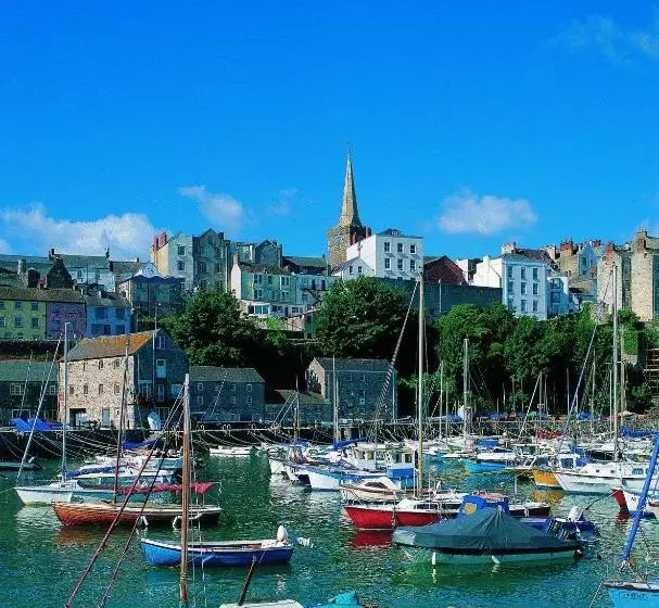 Hotelli Cottage Court