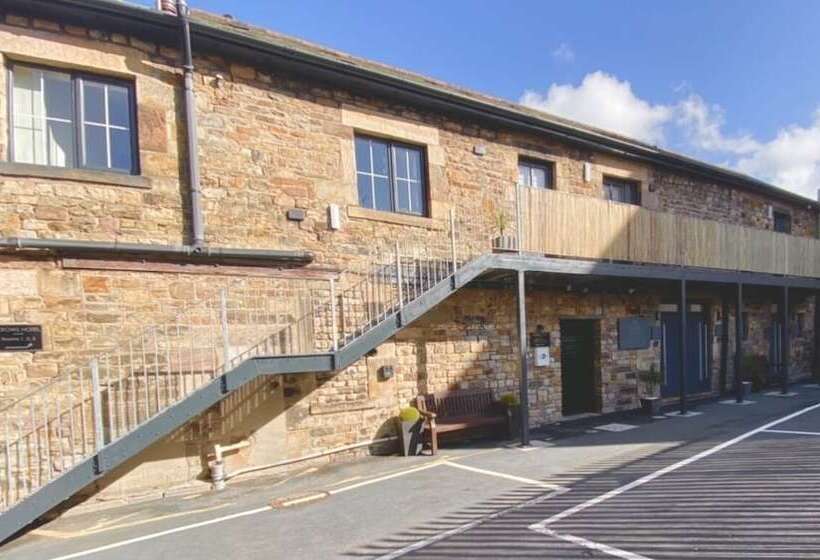 בית מלון כפרי Crows