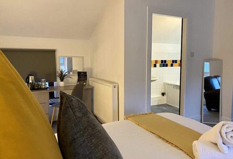 בית מלון כפרי Crows