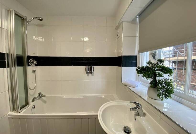 בית מלון כפרי Crows