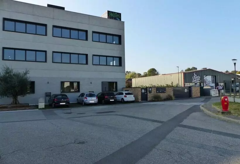 Hotelli Le B Complexe Hôtel