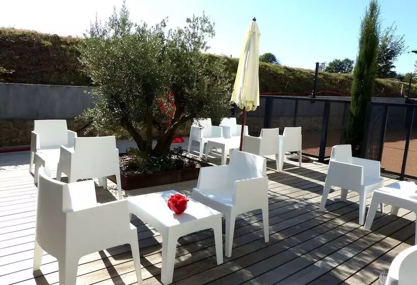 Hotelli Le B Complexe Hôtel