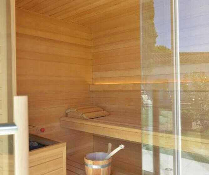 هتل Mas De La Grenouillère Hôtel Et Centre équestre En Pleine Nature