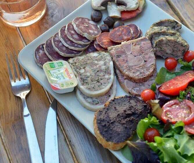 هتل Mas De La Grenouillère Hôtel Et Centre équestre En Pleine Nature