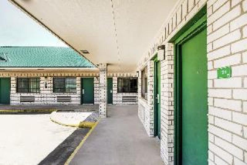 호텔 Regency Inn & Suites