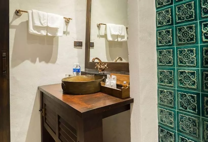 هتل Shinnabhura Historic Boutique