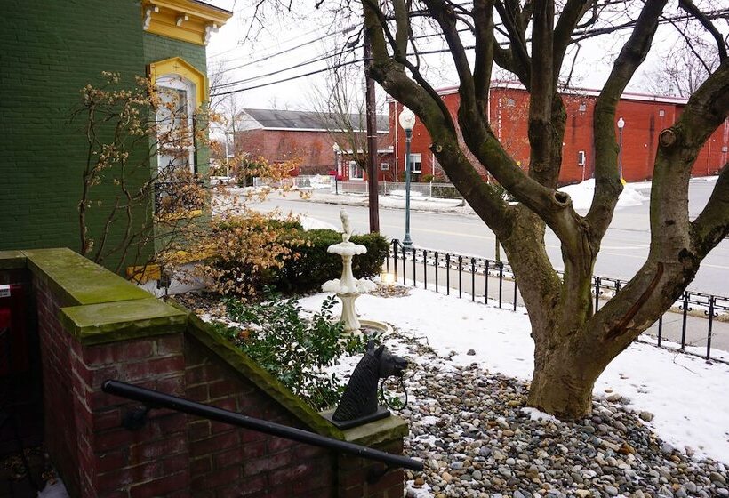 ホテル Stay Saratoga