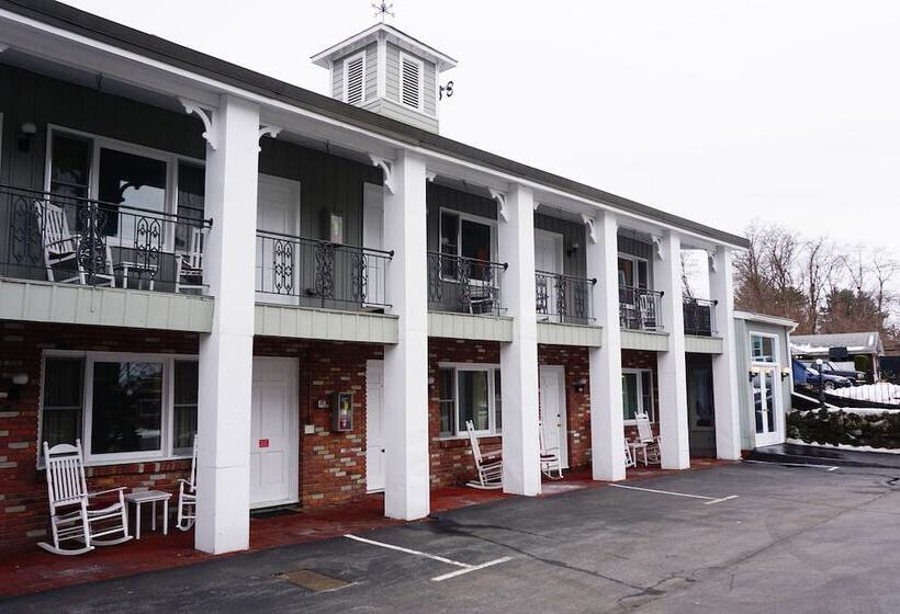 ホテル Stay Saratoga