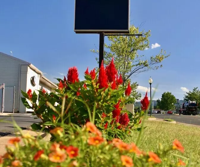 مُتل Relax Inn Front Royal