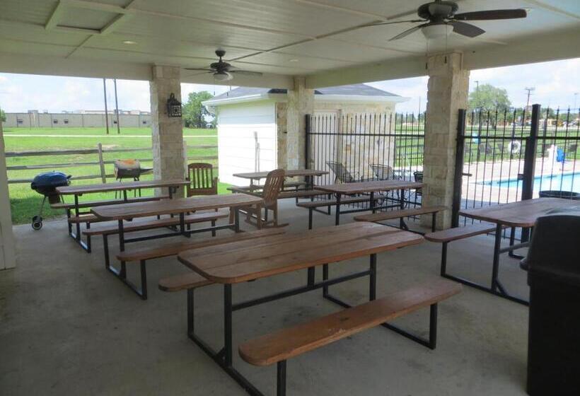 Мотель Texas Cuero