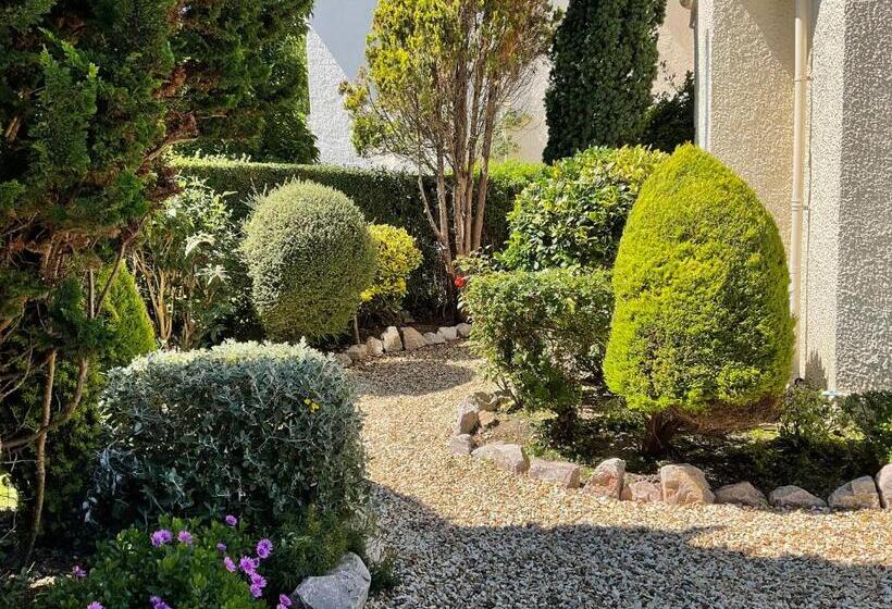 膳宿费 Brigstock House