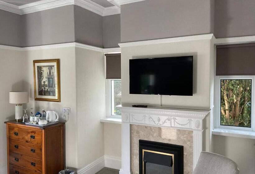 膳宿费 Brigstock House