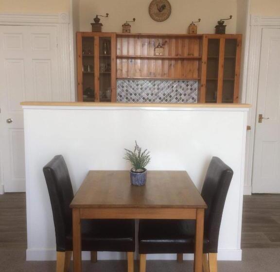 Pension Commodore Guesthouse, Seaside Holiday Suites