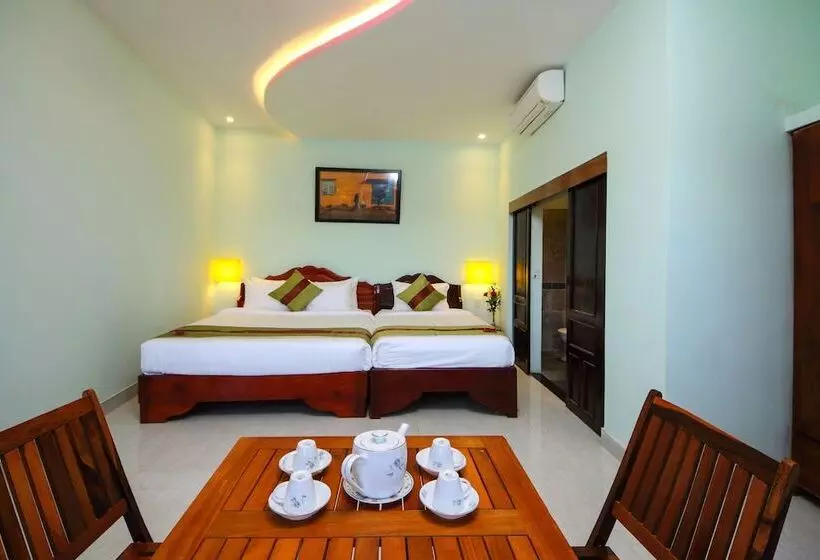 پانسیون Hoi An Sea Sunset Villa & Bar