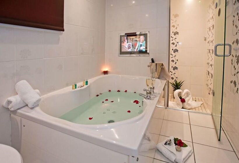 פנסיון Windermere Boutique Hotel Spa Suites & Hot Tubs