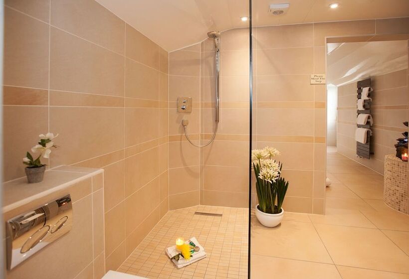 פנסיון Windermere Boutique Hotel Spa Suites & Hot Tubs