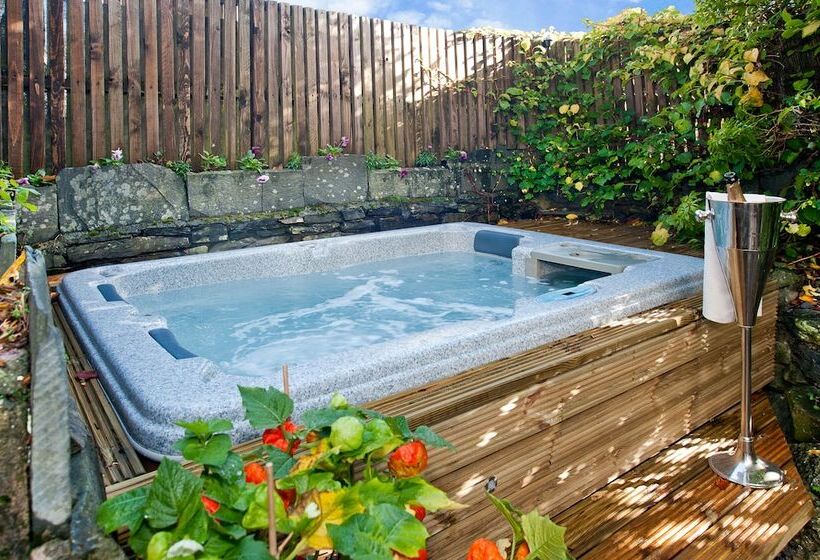 פנסיון Windermere Boutique Hotel Spa Suites & Hot Tubs