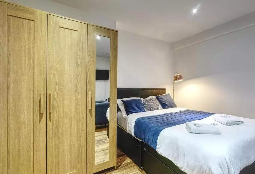 Victoria House Apartments