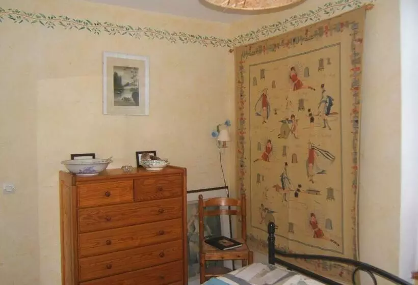 Aamiaismajoitus (B&B) Relais Du Cap Romain