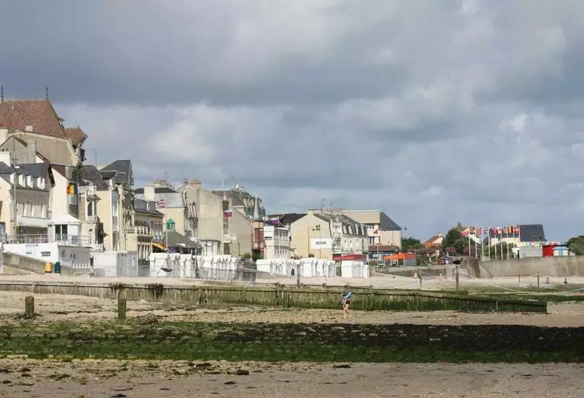 Aamiaismajoitus (B&B) Relais Du Cap Romain