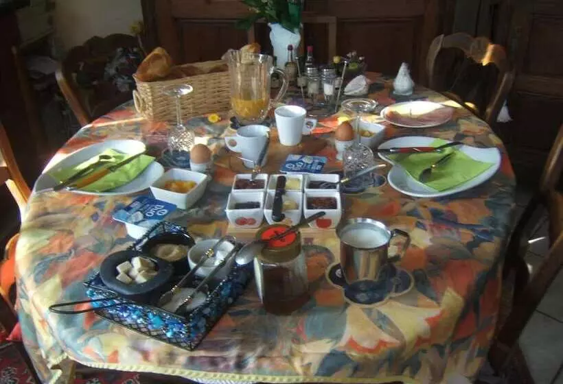 Aamiaismajoitus (B&B) Relais Du Cap Romain