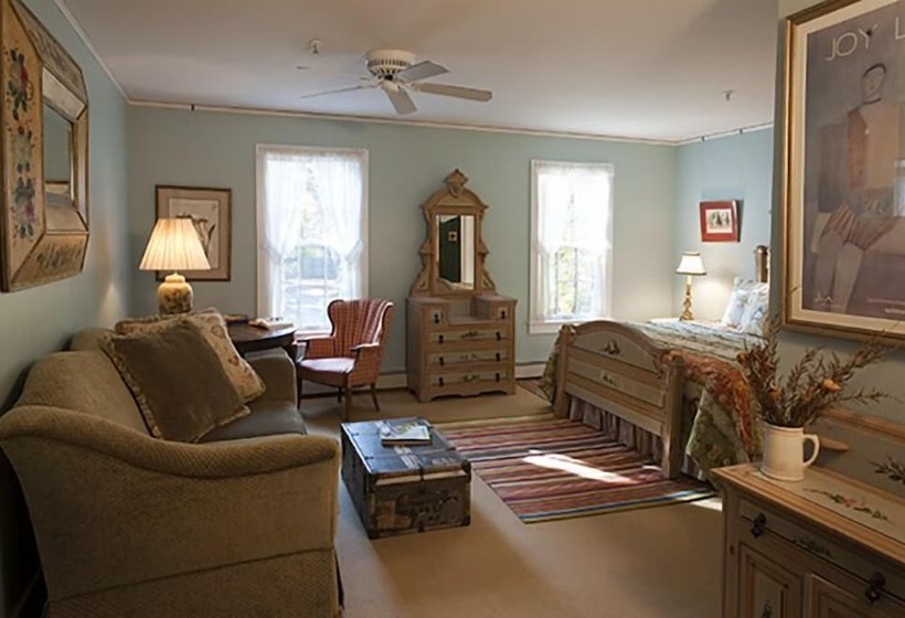 住宿加早餐  Yellow House Inn