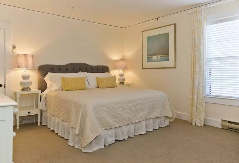 ベッドアンドブレックファースト Yellow House Inn