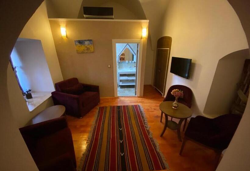 Behrampaşa Otel &cafe &restaurant