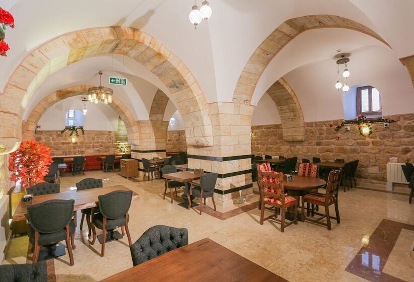 Behrampaşa Otel &cafe &restaurant