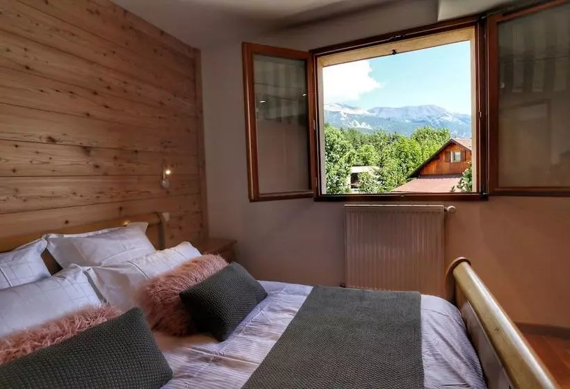 Chalet Le Stam