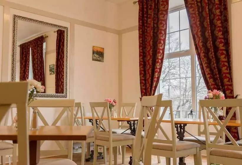 Hotelli Gwesty Seren