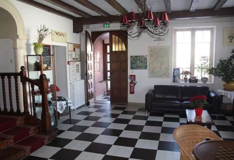 هتل Hôtel Le Grillon