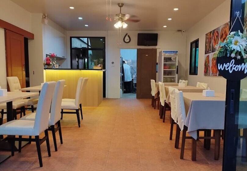 בית מלון כפרי Journey Residence Phuket