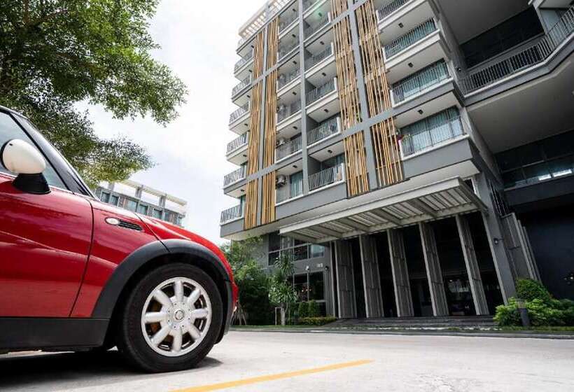 Onpa Hotel & Residence Bangsaen