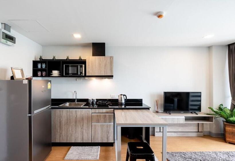 Onpa Hotel & Residence Bangsaen