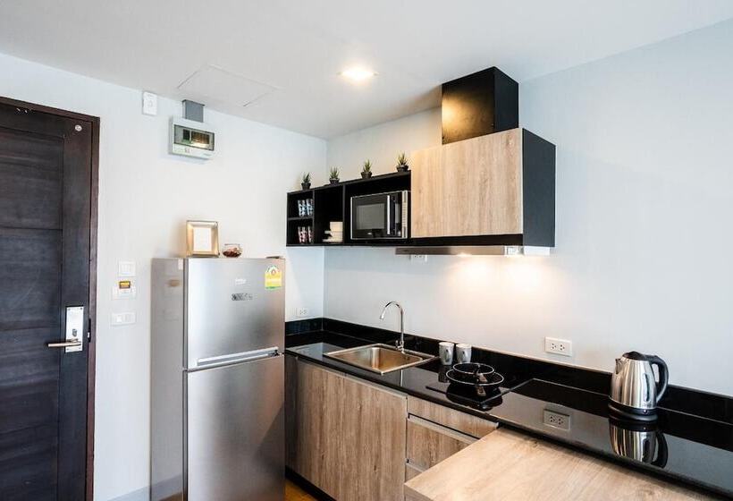 Onpa Hotel & Residence Bangsaen