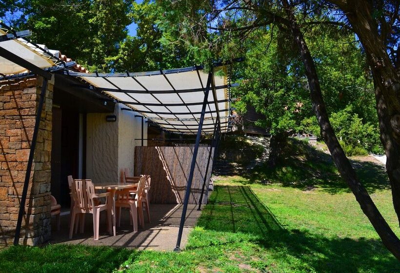 فندق Vvf Luberon Provence, Murs