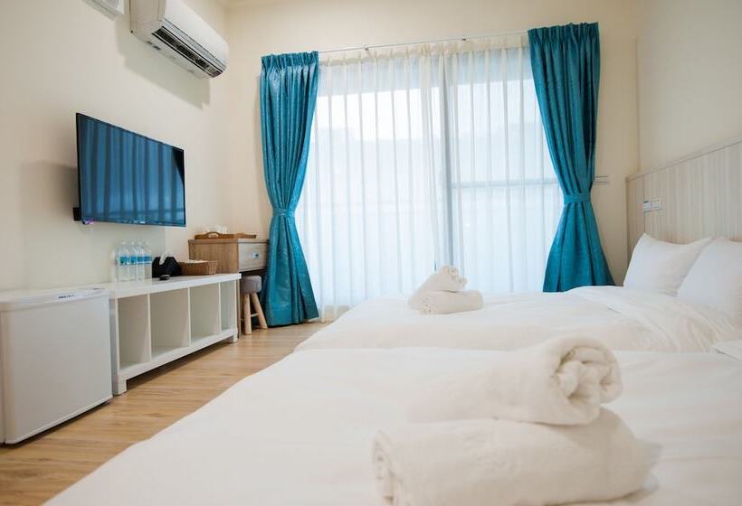 پانسیون Hyatt Inn