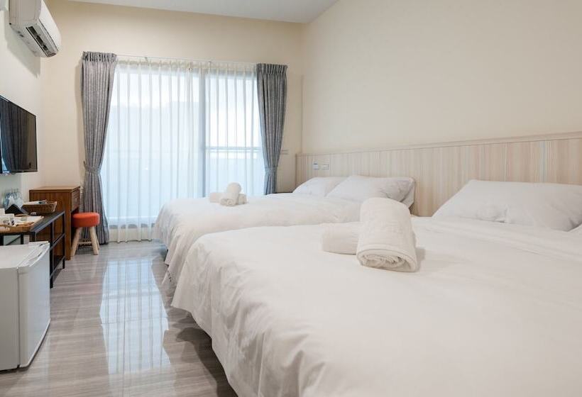 پانسیون Hyatt Inn